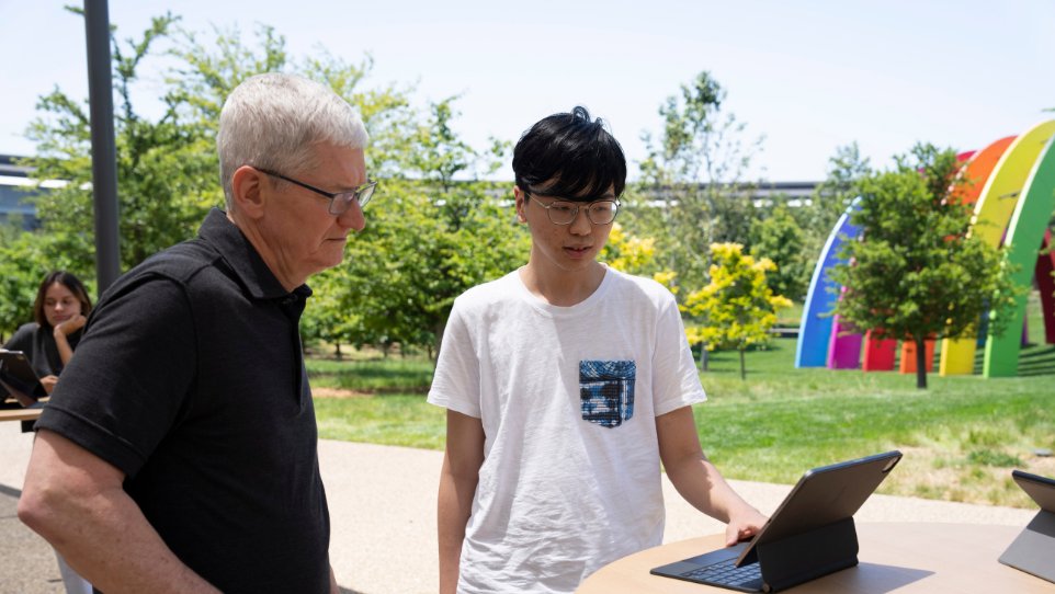 Apple WWDC Swift Student Challenge 奖项